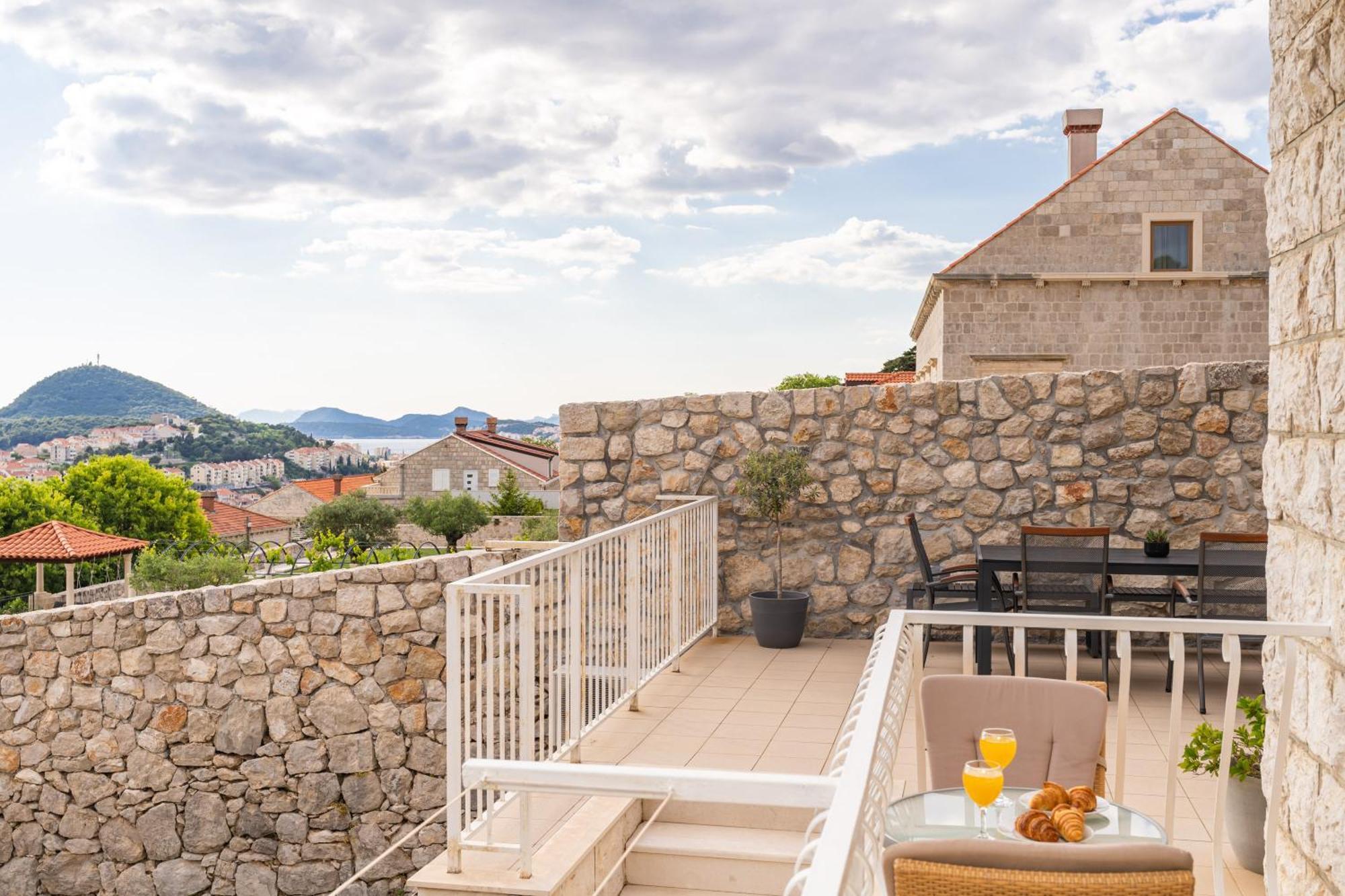 Apartment Srecko *